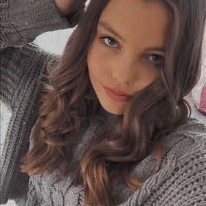 Meet your Posher, Olivia